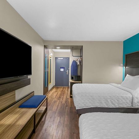 Tru By Hilton Lathrop Hotel Buitenkant foto