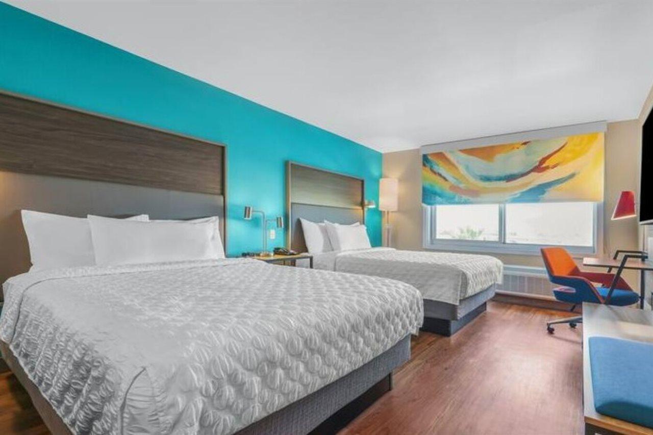 Tru By Hilton Lathrop Hotel Buitenkant foto