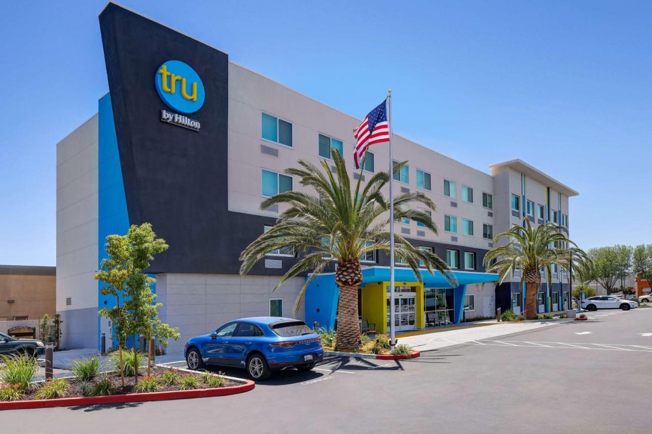 Tru By Hilton Lathrop Hotel Buitenkant foto