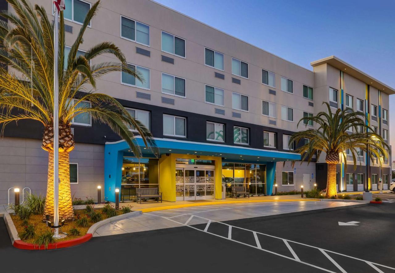 Tru By Hilton Lathrop Hotel Buitenkant foto