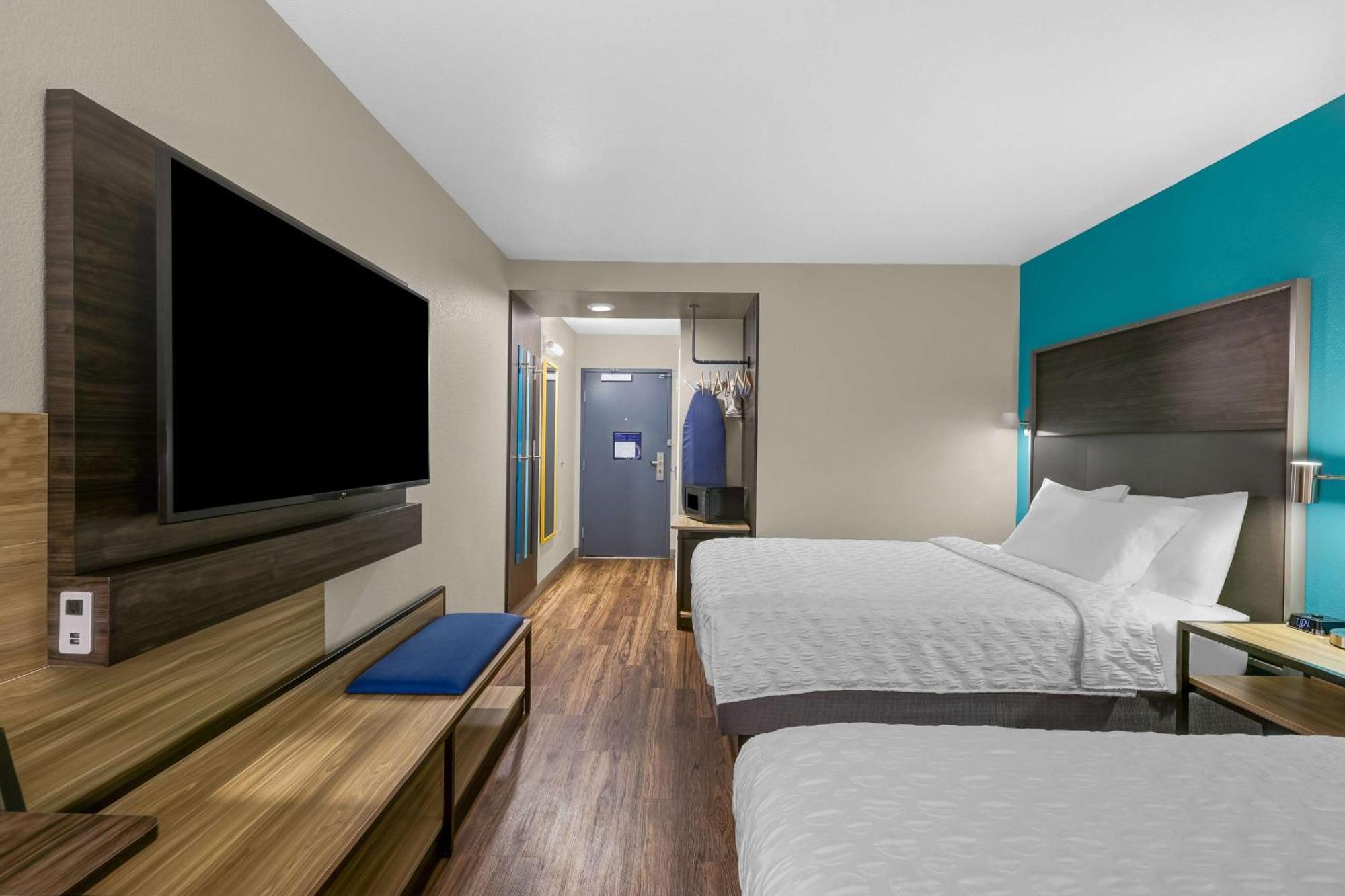 Tru By Hilton Lathrop Hotel Buitenkant foto