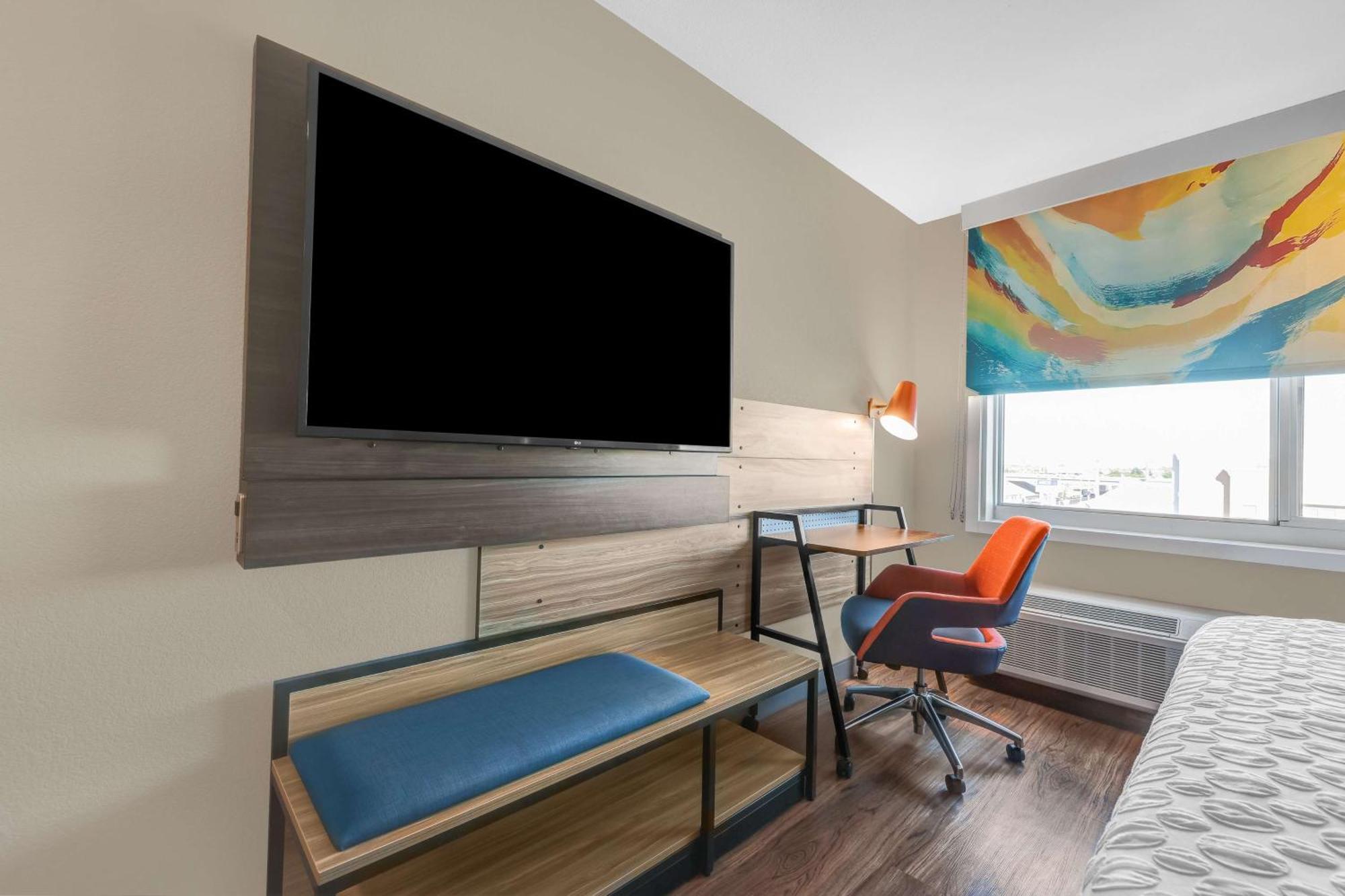 Tru By Hilton Lathrop Hotel Buitenkant foto